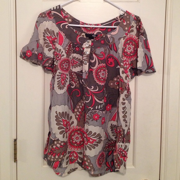 🚫SOLD H&M patterned blouse size 8 (L)
