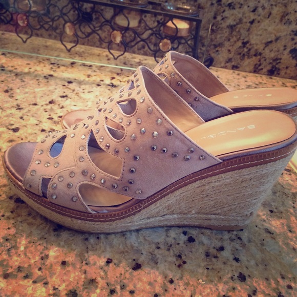 Wedge sandals