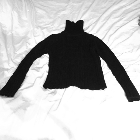 Women's Knitted Sweater from Europe - Picture 1 of 2