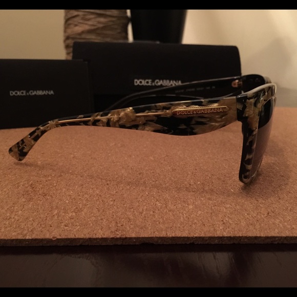 Authentic Dolce &Gabbana sunglasses. NWOT - Picture 6 of 7