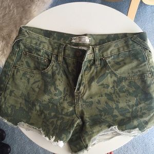BRAND NEW FREE PEOPLE SHORTS