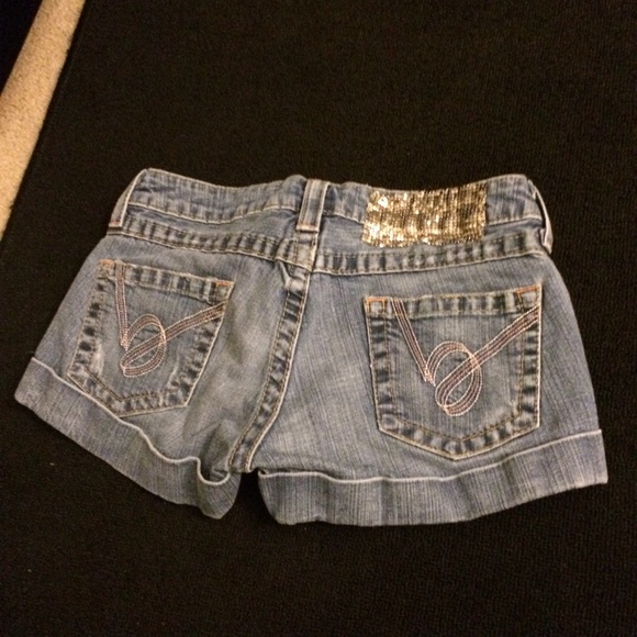 Bebe shorts - Picture 2 of 2