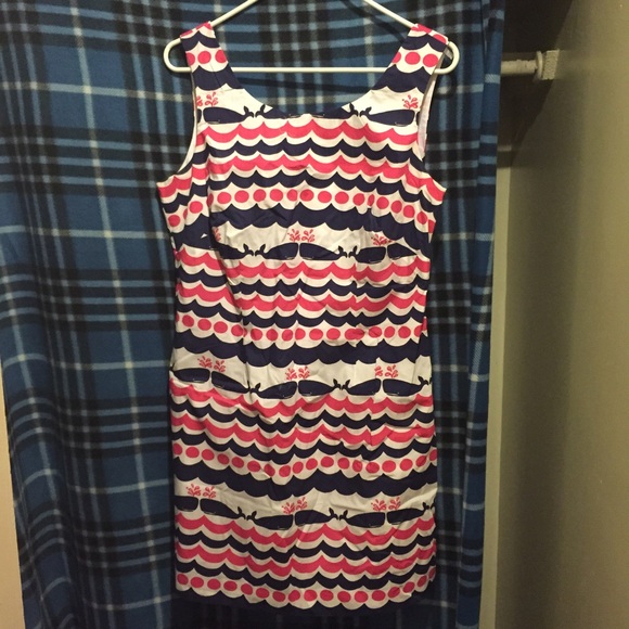 BNWOT lilly Pulitzer whales tail Delia shift sz 10