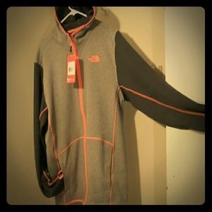 NWT North Face Mens Large Hooded Hybrid Grey