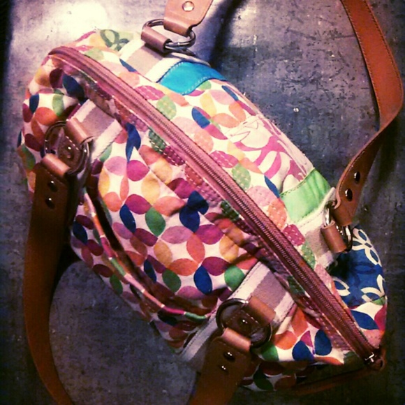 Relic Handbags - Relic Shoulder Bag