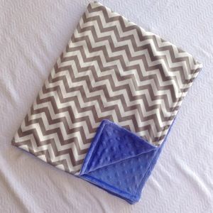 🌸NEW🌸 Handmade silver and white chevron Minky baby blanket