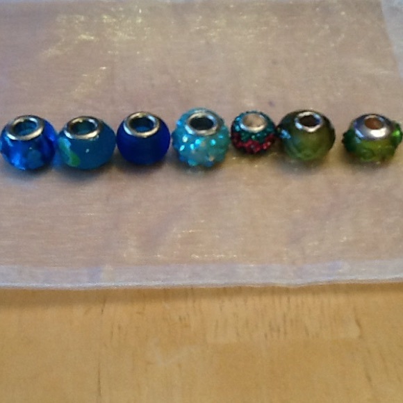 Set of 7 blue/ green bead charms