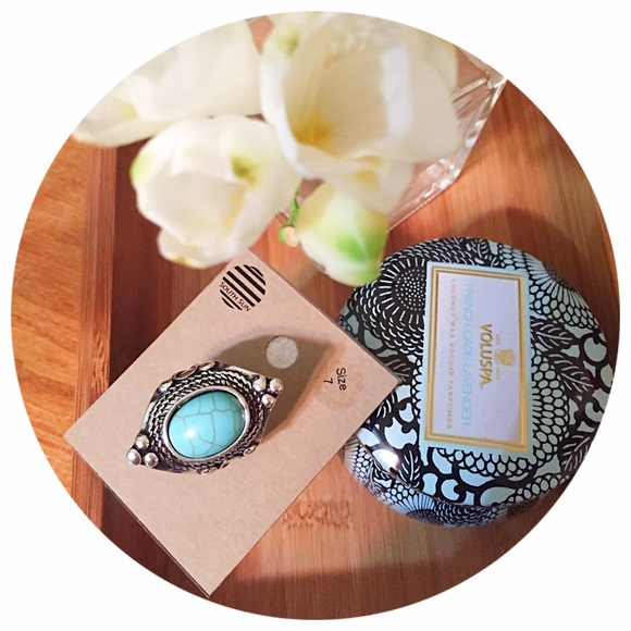 Nordstrom Jewelry - Turquoise & Silver Statement Ring
