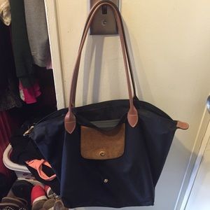 Black longchamp tote