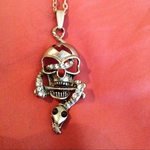 Skull head!!