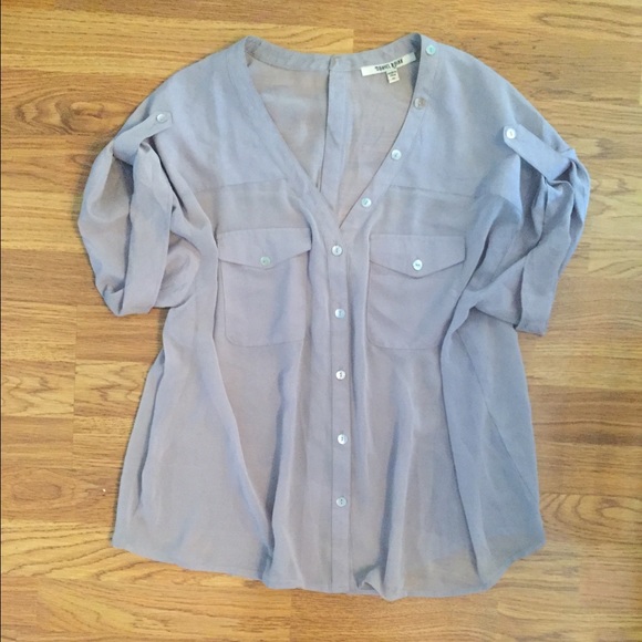 Chiffon surplus blouse.