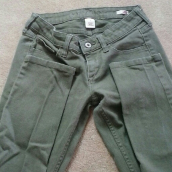 Sold - Picture 2 of 4