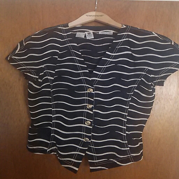 Ungaro button up short sleeve blazer. ($ALE)