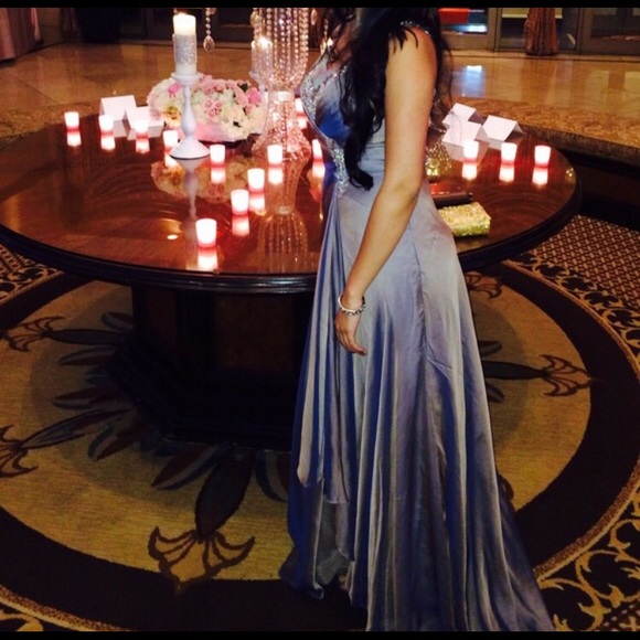 Gorgeous evening Gown! - Picture 3 of 3