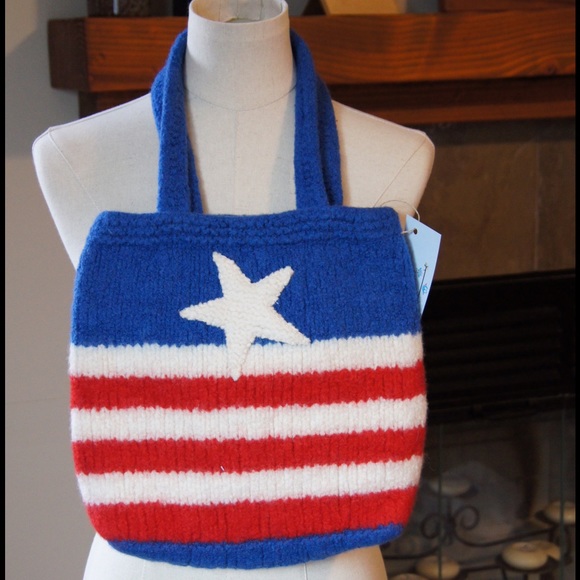 Silverwear Handbags - 🇺🇸Patriotic Purse!🇺🇸