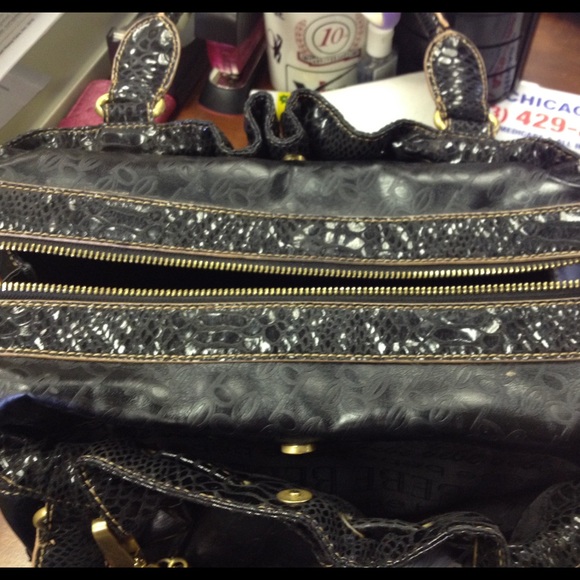 Bebe Handbag - Picture 3 of 4