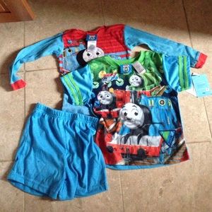 🚉 Thomas & Friends 🚉 sleep wear set