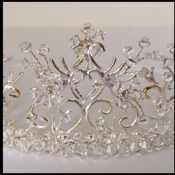 David's Bridal David's Bridal Tiara from ! 💕lil's closet on Poshmark