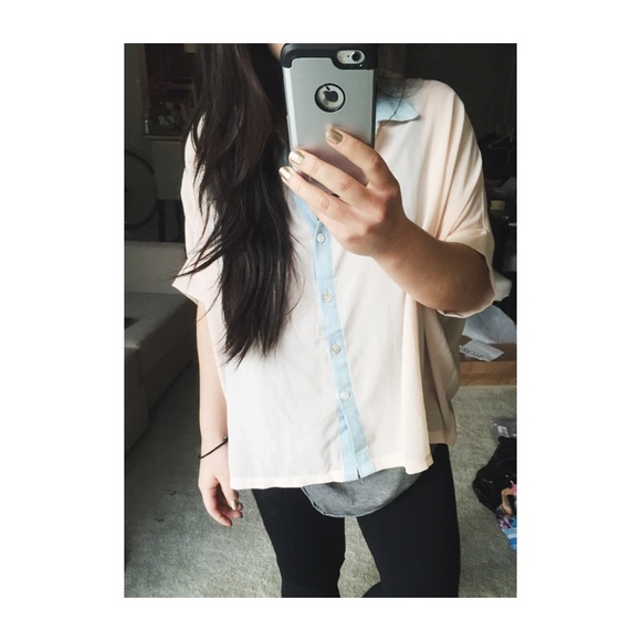 Short sleeve pastel button up - Picture 3 of 3