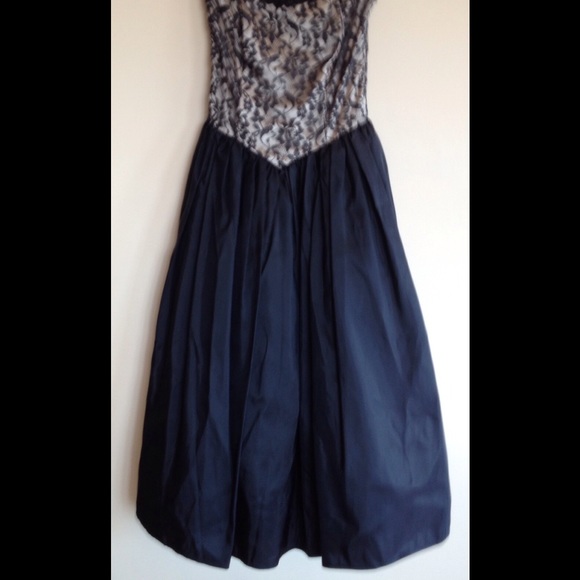 Vintage cocktail dress🍸 - Picture 4 of 4