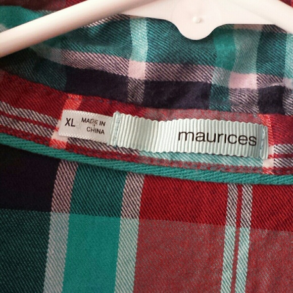 Light sweater looks  like new