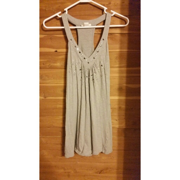 Grey tank top