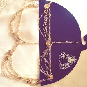 Super chic head jewelry