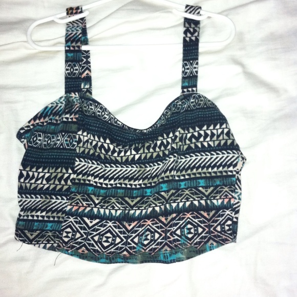 Crop top
