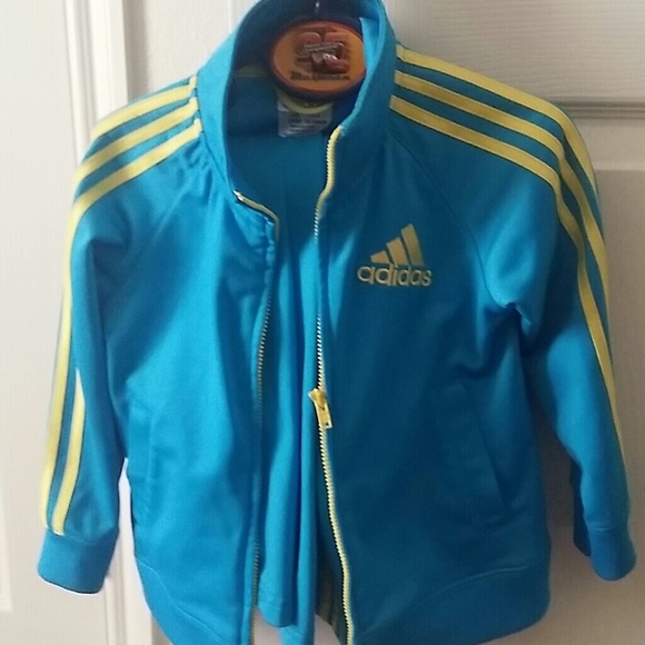 Adidas jogging suit