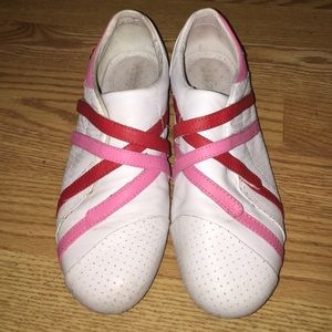 Barely worn Lacoste sneakers