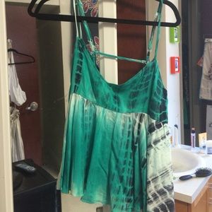 BUNDLE Loose summer tie dye shirt AND AZTEC