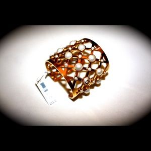 Tory Burch Pearl Wide Cuff