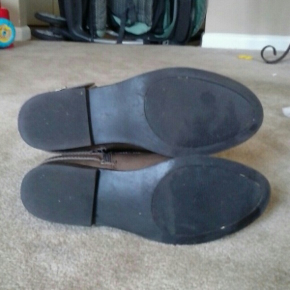 Sold - Picture 3 of 3