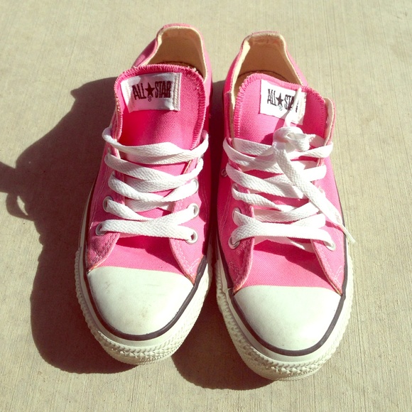 Pink Converse Shoes Sz 5.5 men Fits 8 in women's