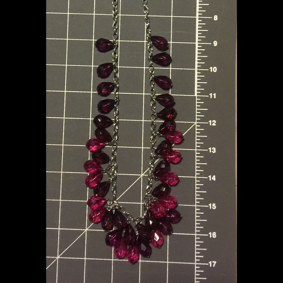 Long Raspberry-Colored Crystal & Silver necklace - Picture 5 of 5