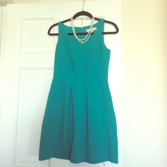 Elegant sz 4p LOFT dress