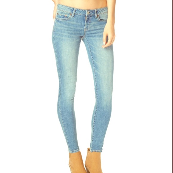 Light Wash Jeans