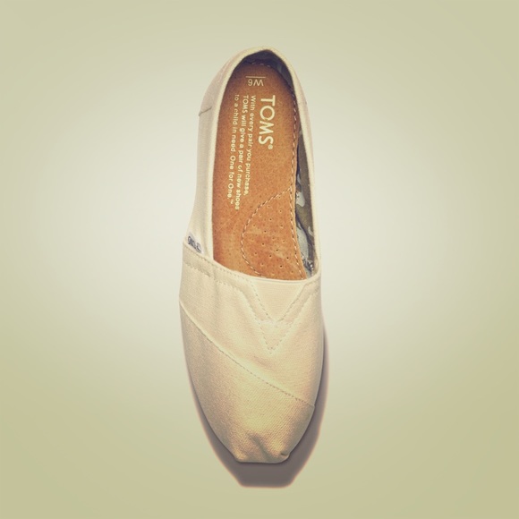 TOMS Natural Canvas Women's Size 7