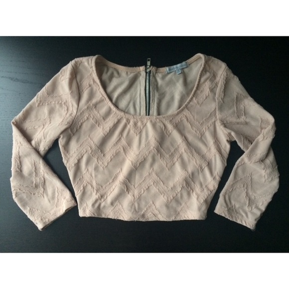 ❌SOLD❌Nude crop top