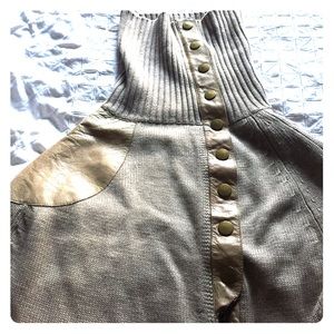 Beige cape