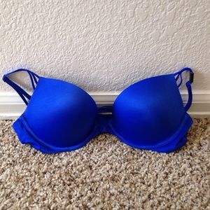 NEW VS Blue Bra 34B (ORIGINAL TAG ON)