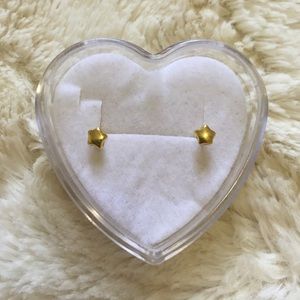 Brand new gold filled stud