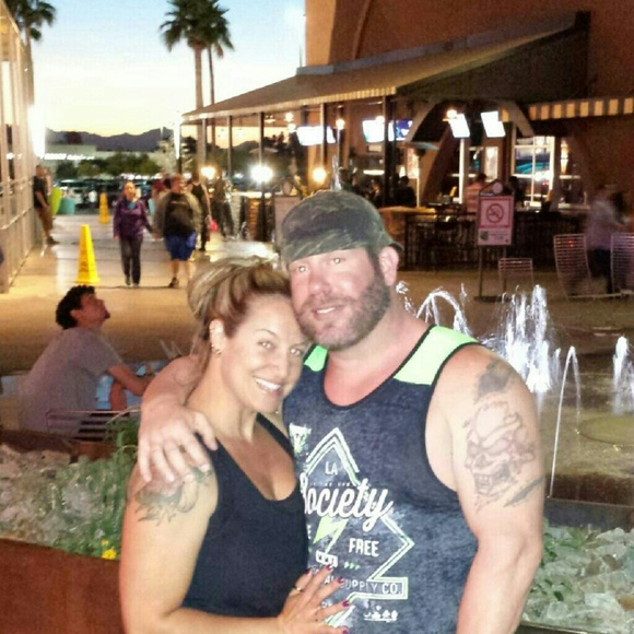 Meet your Posher! - Picture 2 of 2