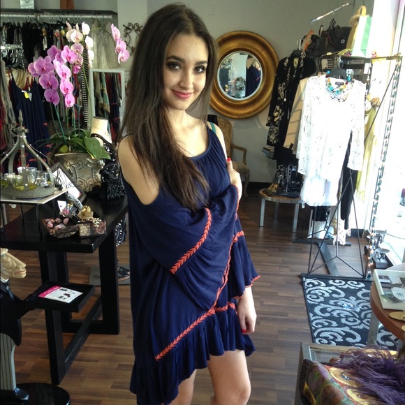 SOLD !!! 🎉 - Picture 3 of 3