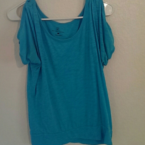 Tourquoise cold shoulder top