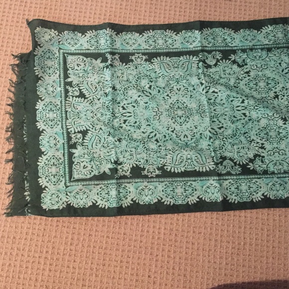 Green scarf