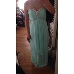 PROM DRESS