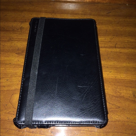 Kindle fire - Picture 1 of 2