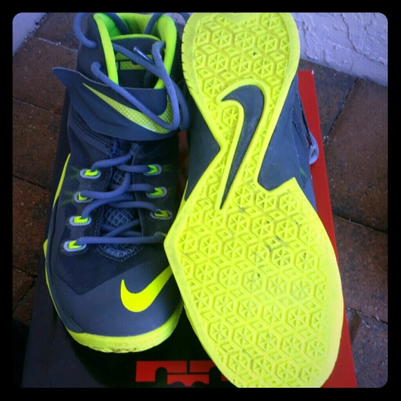 A pair of Nike Soldier VIII Lebron James Shoes