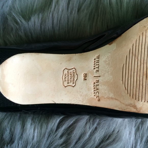 White House Black Market black leather heels - Picture 3 of 4